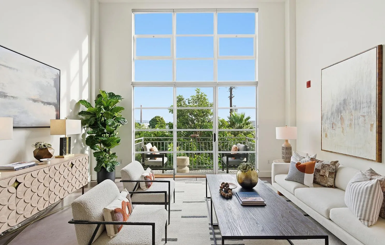 1310 Minnesota St #203 - Photo 2 of 28