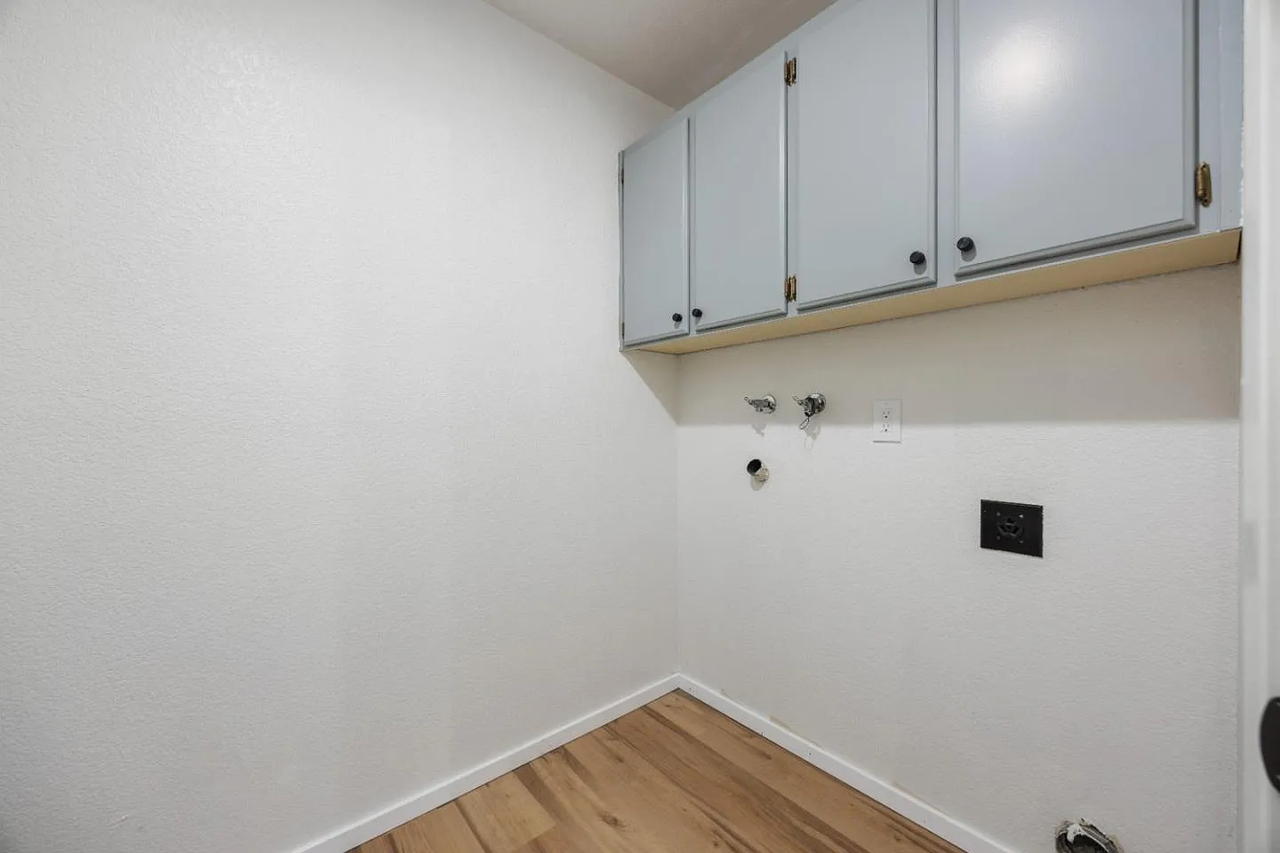 1309 La Terrace Cir - Photo 2 of 19