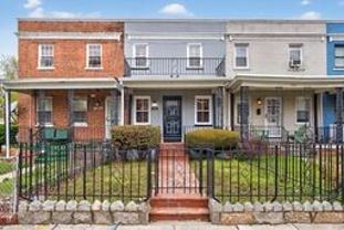 1902 D St Ne - Photo 1 of 1