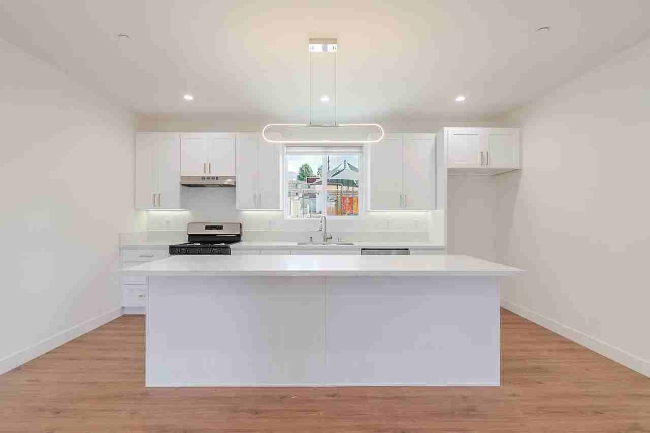 10230 Tujunga Canyon Blvd - Photo 5 of 13