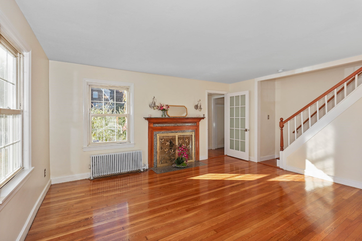 65 Park Ave - Photo 3 of 9