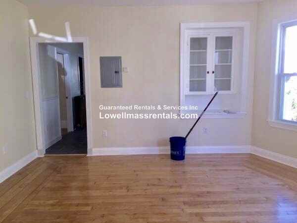 1211 Middlesex St #1 - Photo 5 of 12