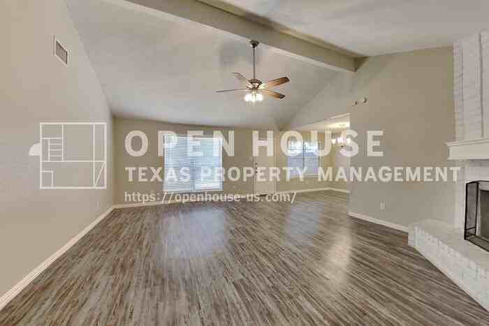 6915 Renfro Dr - Photo 4 of 23