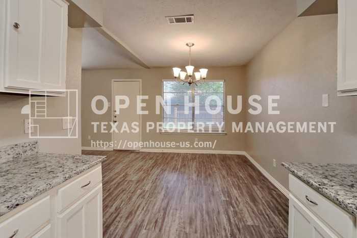 6915 Renfro Dr - Photo 7 of 23