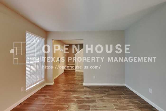 5315 Hazelgrove Dr - Photo 5 of 20