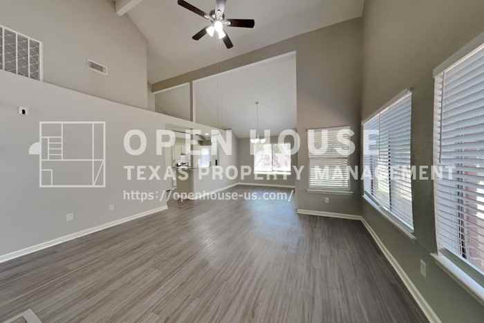 7323 Livery Ln - Photo 5 of 23