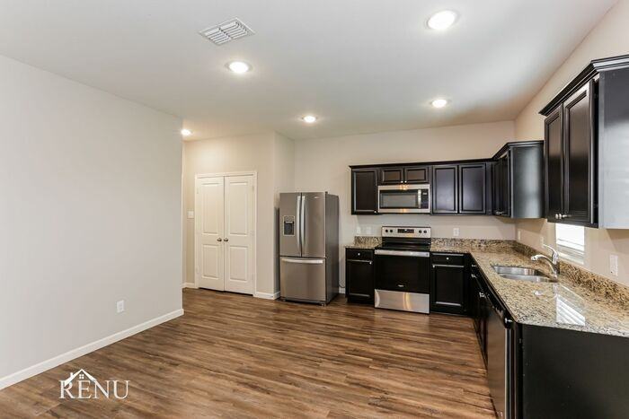 6012 Mojave Dr - Photo 4 of 20