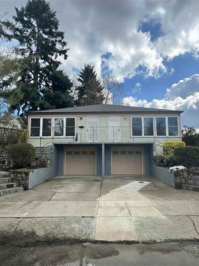 2334 Se 72nd Ave - Photo 2 of 31