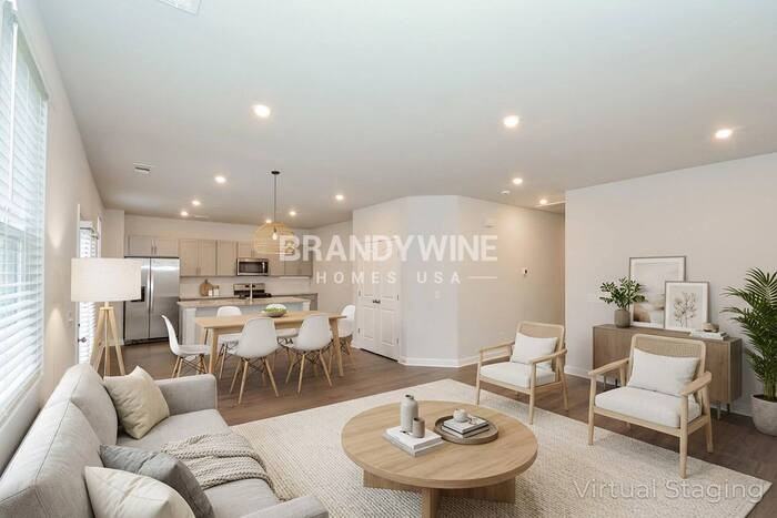 321 Dearborn Station Drive - Photo 2 of 23