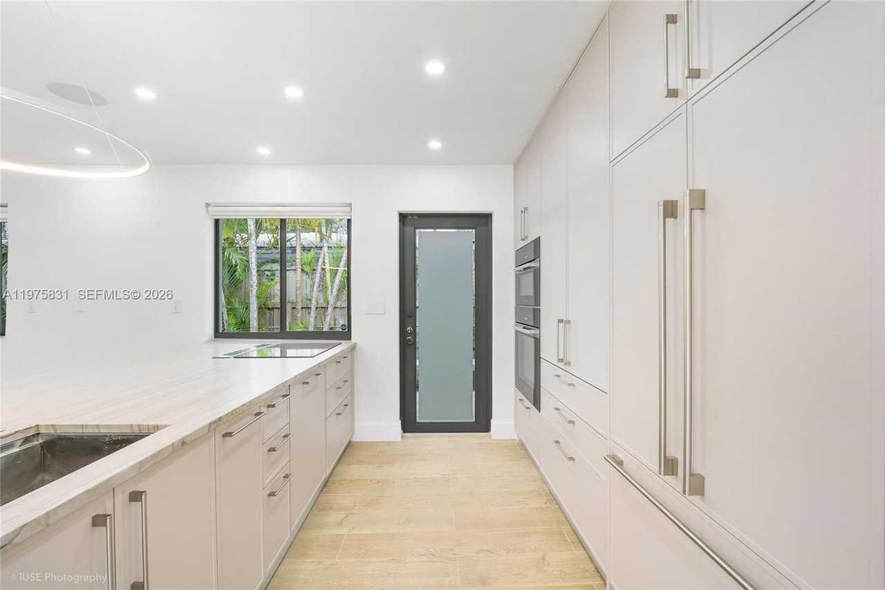 NE 52nd Terrace & NE 5th Ave - Photo 6 of 30