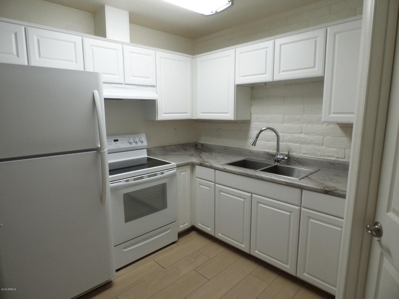 442 S Hobson - Photo 6 of 8
