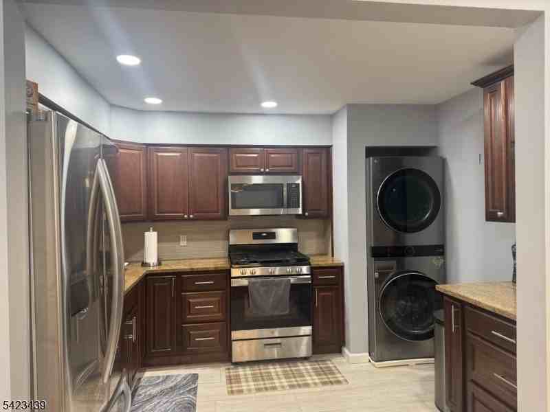 50 Falls Bridge Dr #50 - Photo 3 of 9