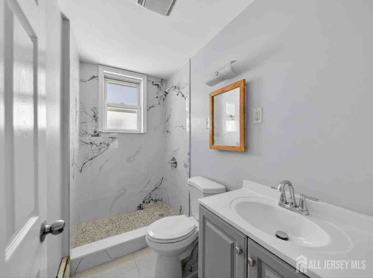 125 Lowell St #1st - Photo 5 of 5