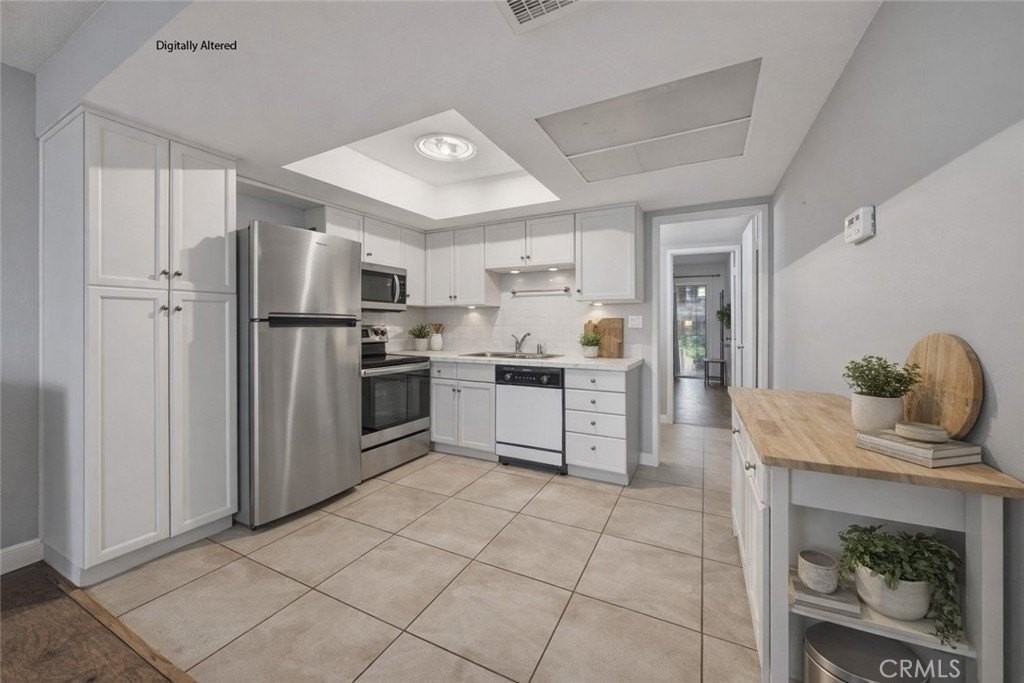 64291 Spyglass Ave #11 - Photo 4 of 5