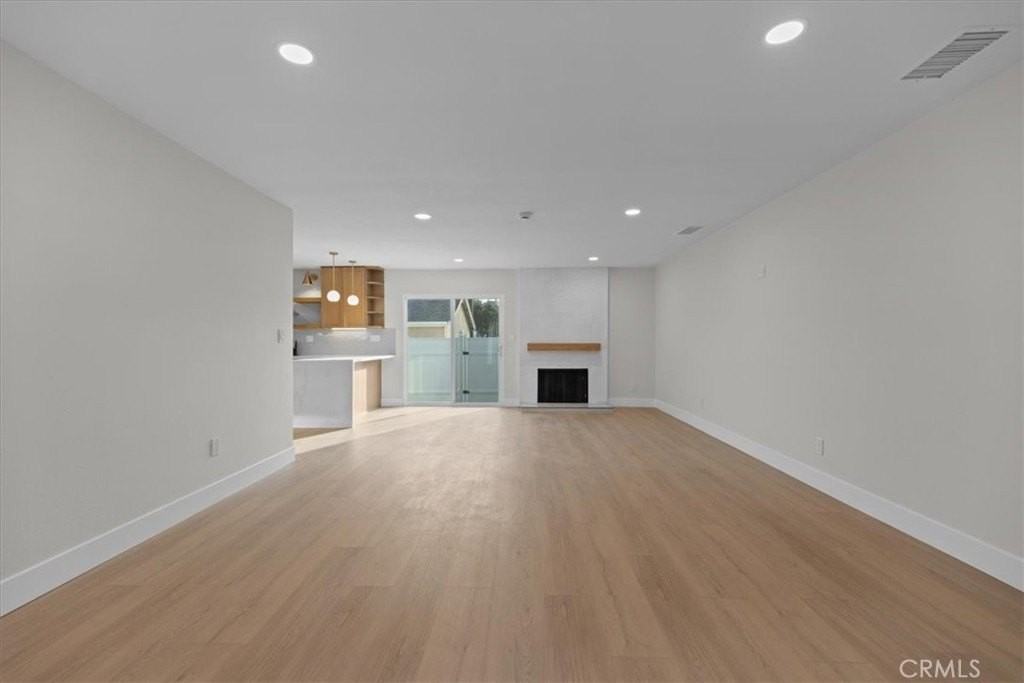 23217 Anza Ave - Photo 5 of 32