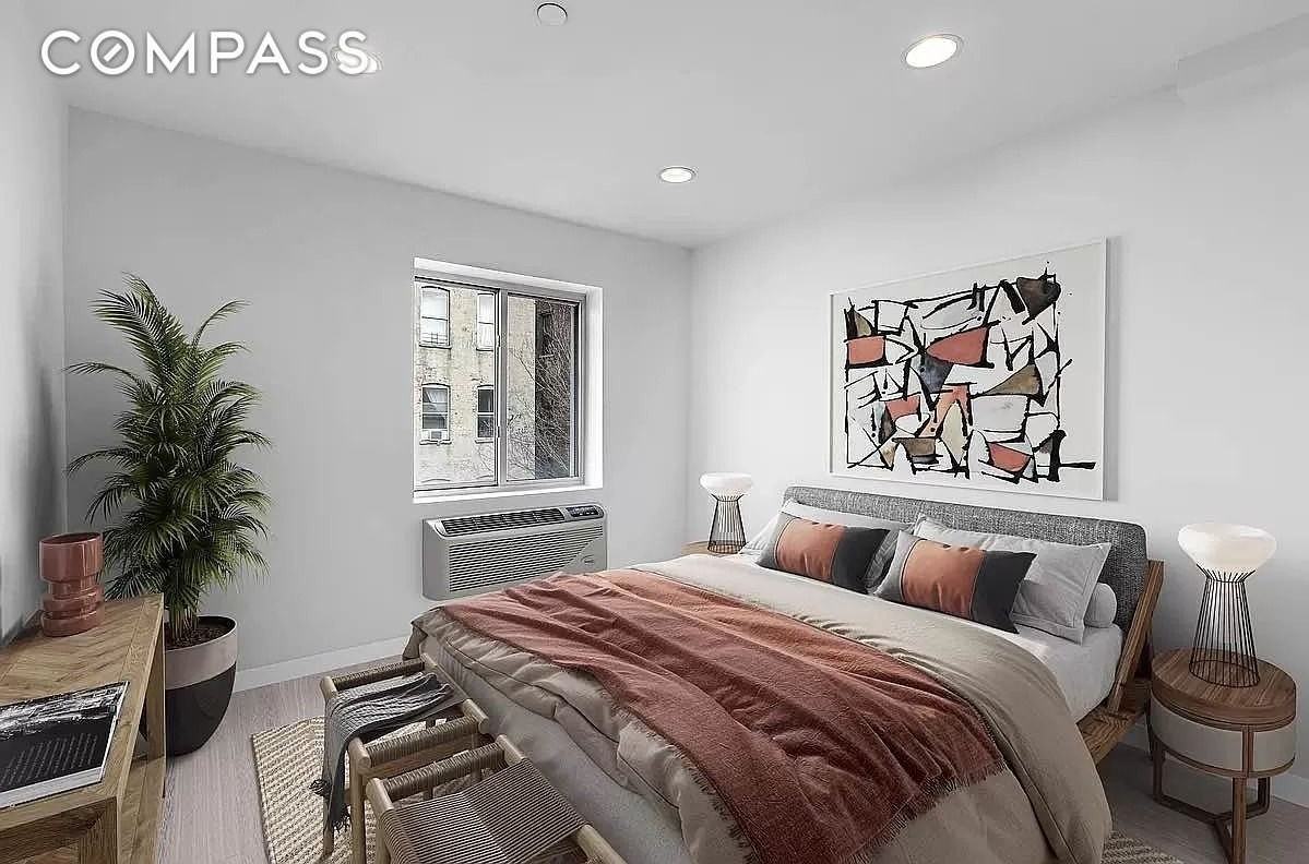 371 W 126th St #5B - Photo 3 of 5