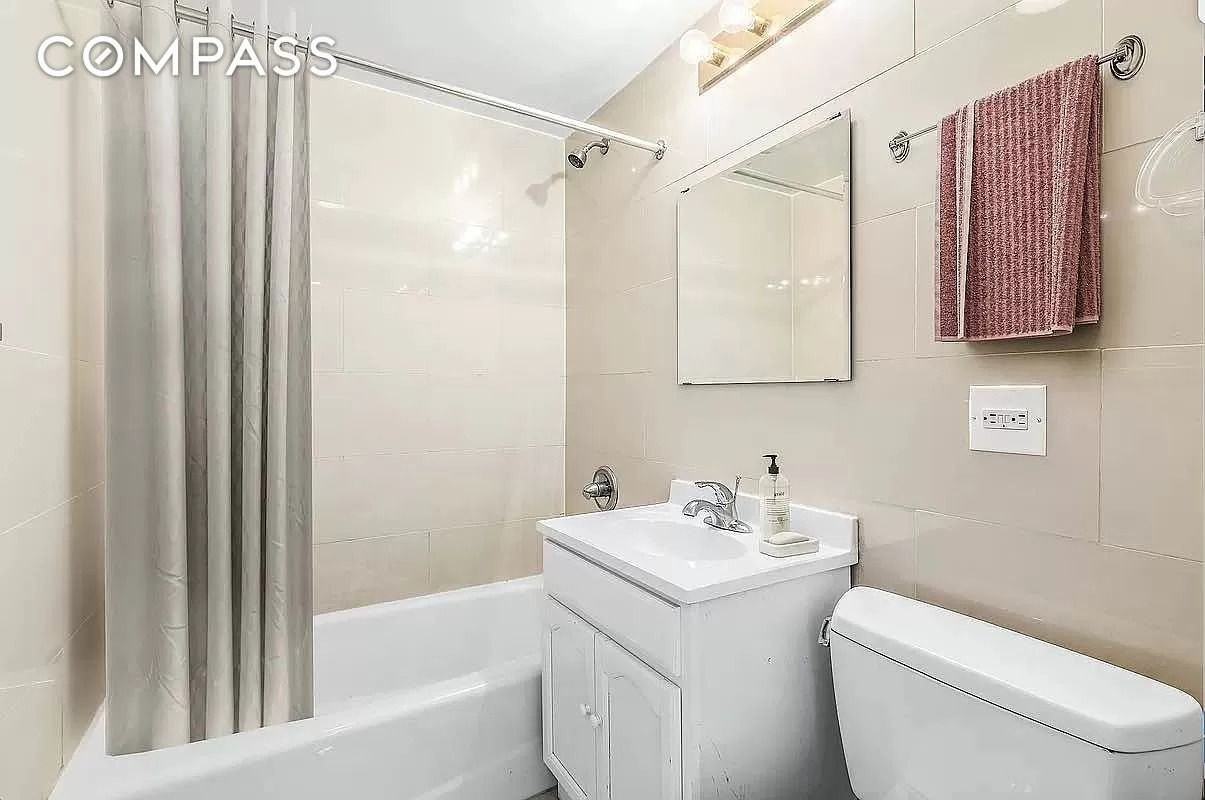 371 W 126th St #5B - Photo 4 of 5