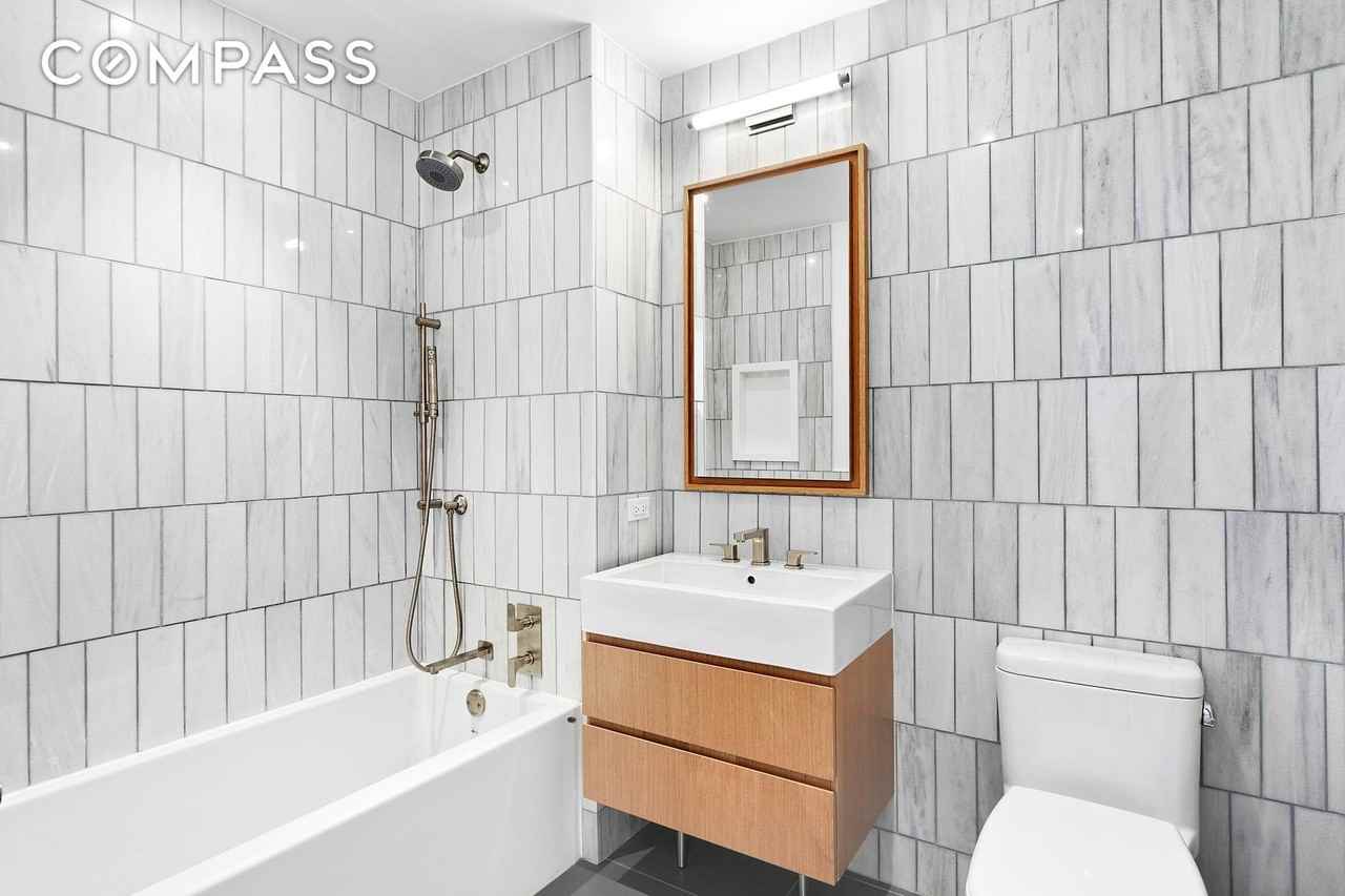 2130 44th Dr #2D - Photo 4 of 14
