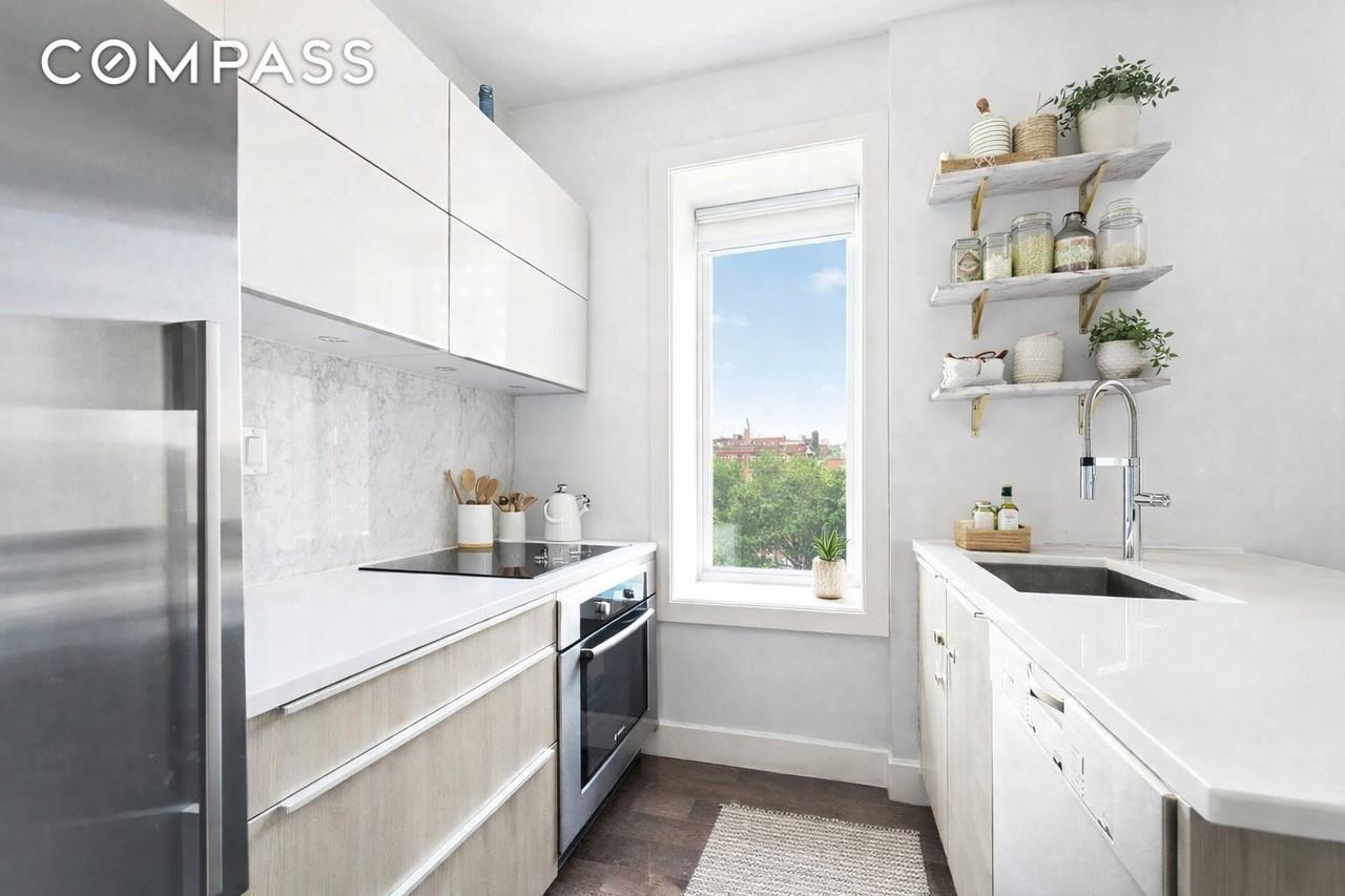 142 Edgecombe Ave #3A - Photo 4 of 8