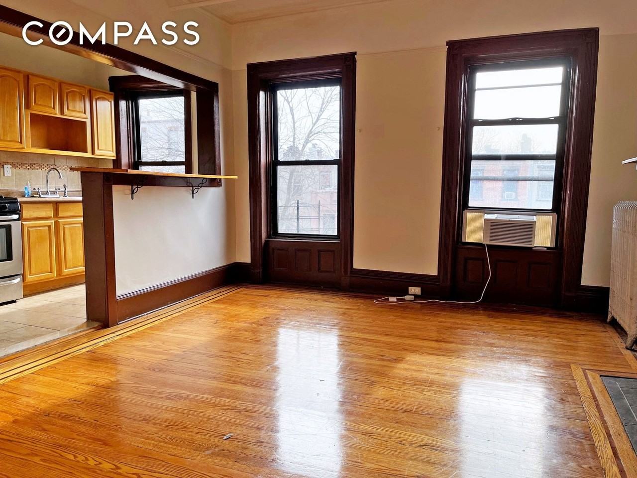 218 Jefferson Ave #3 - Photo 3 of 11