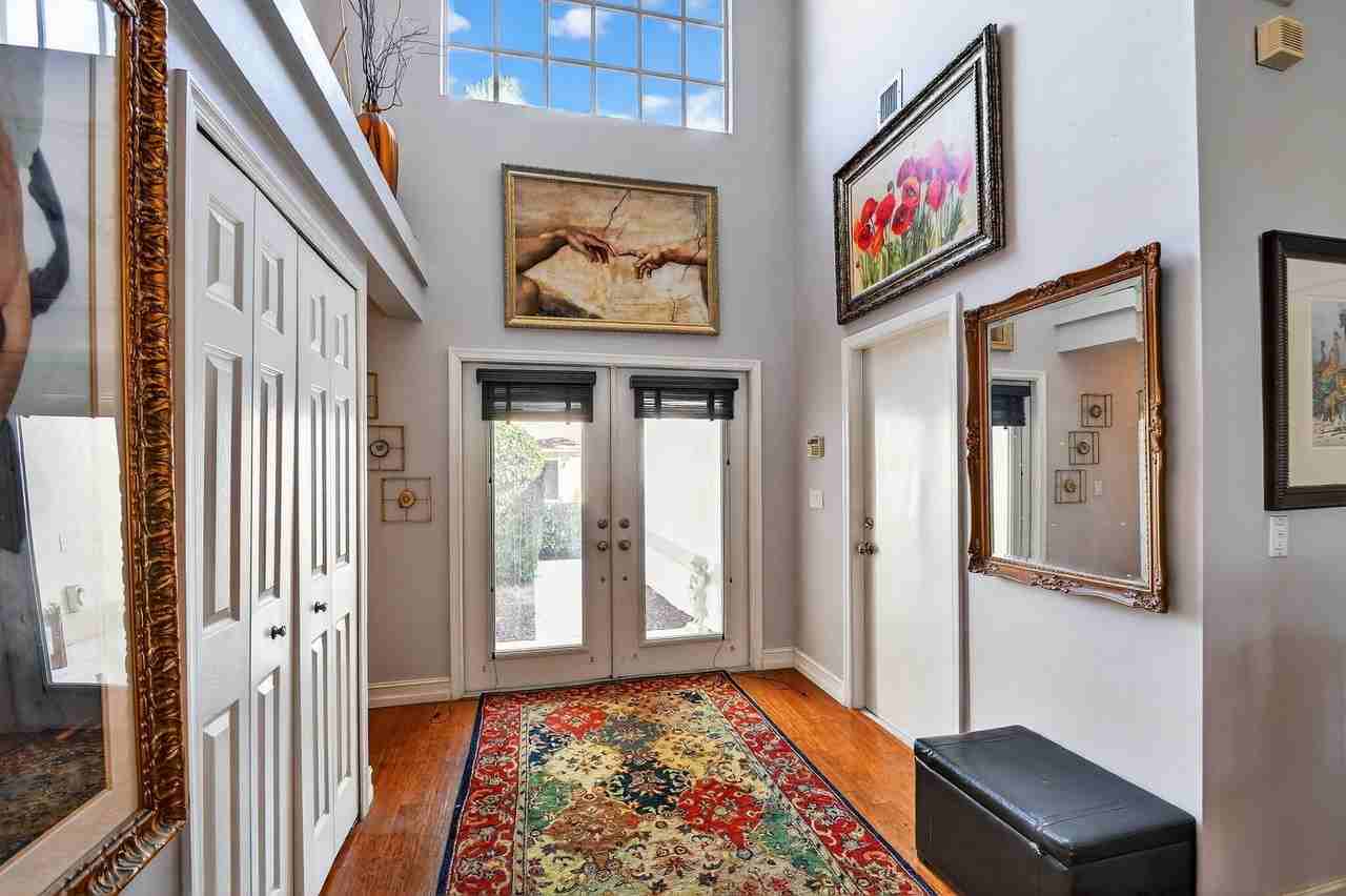 2725 Pointe Cir - Photo 4 of 50