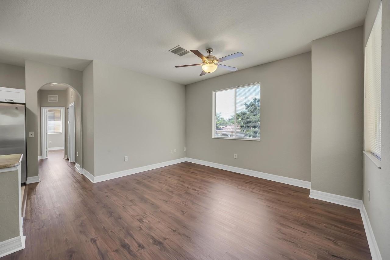 40 Se Sedona Cir #202 - Photo 2 of 37