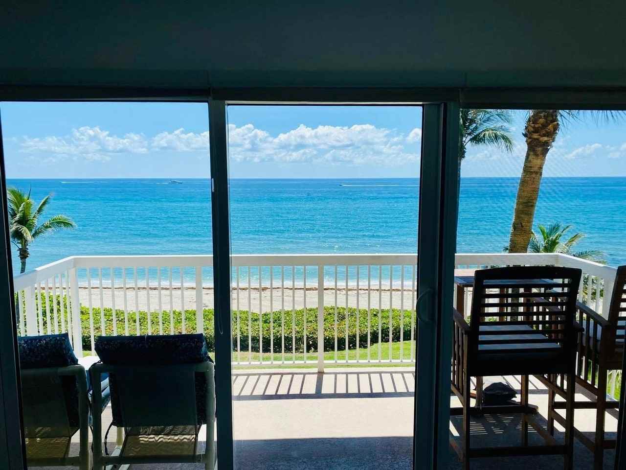 1069 Hillsboro Mile #401 - Photo 3 of 37