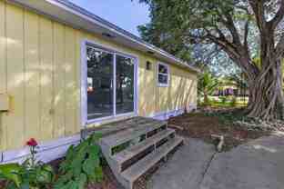 117 Ne 8th St - Photo 1 of 1