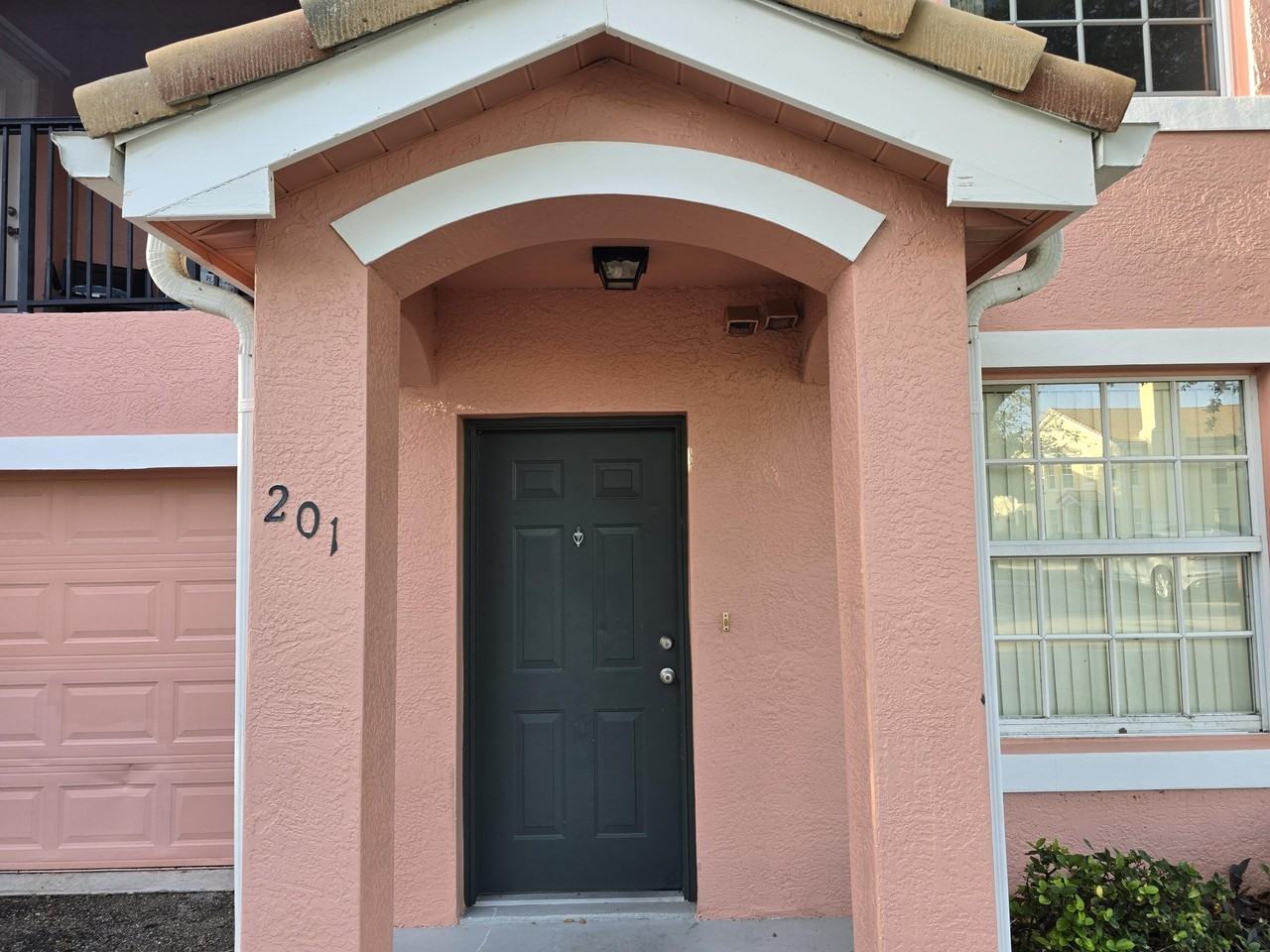 144 Sw Peacock Blvd #23-201 - Photo 3 of 18