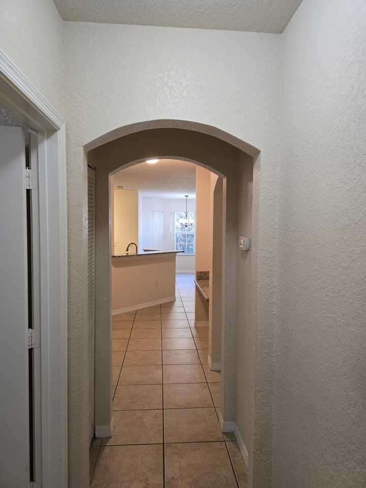 144 Sw Peacock Blvd #23-201 - Photo 5 of 18
