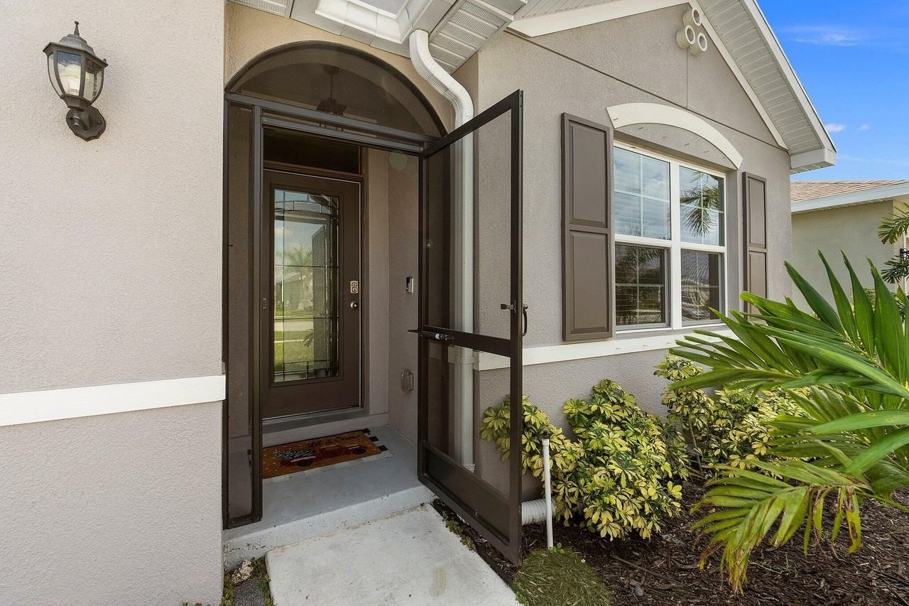 10850 Sw Pacini Way - Photo 6 of 34