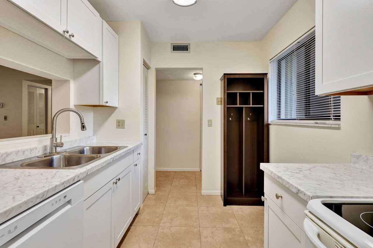 120 Nw 70th St - Photo 6 of 24