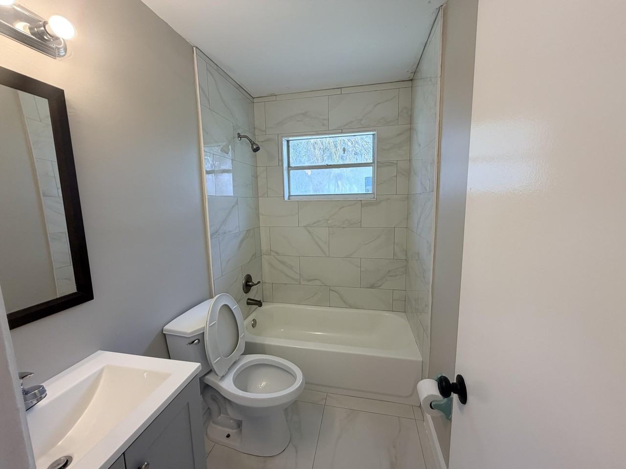 6036 Westover Rd - Photo 7 of 31