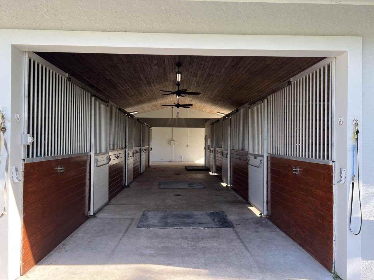 6600 Duckweed Rd - Photo 3 of 7