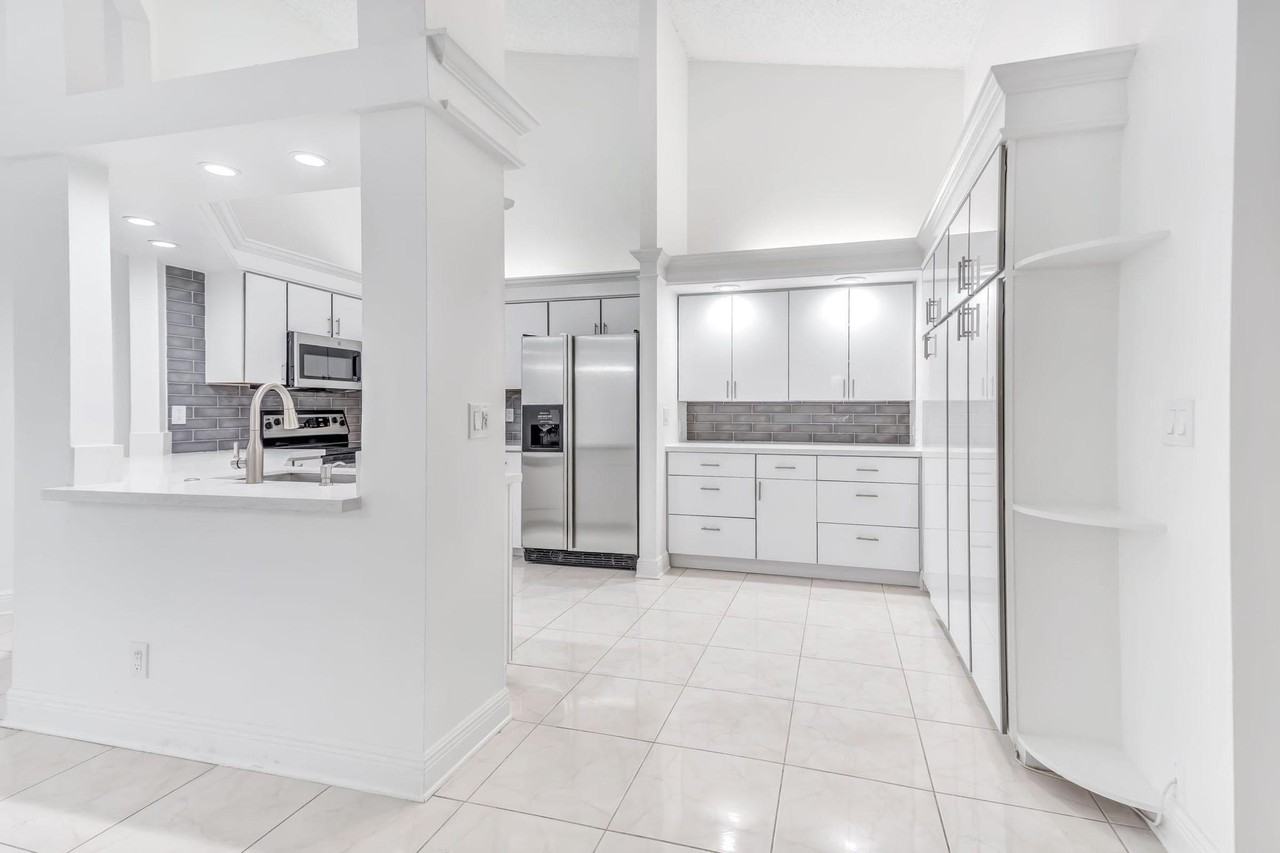 9130 Vineland Ct #C - Photo 4 of 50