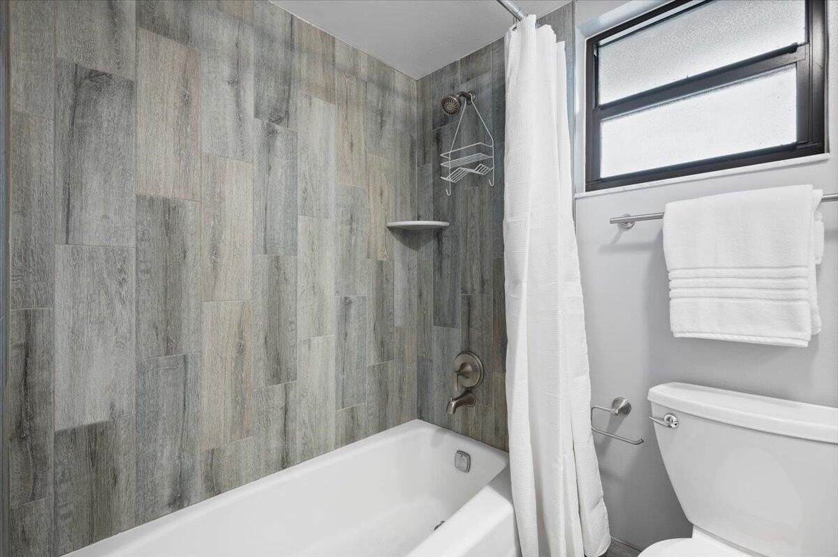 11863 Wimbledon Cir #524 - Photo 5 of 30