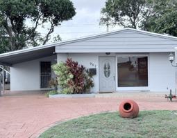 featured image of 957 W 67th St