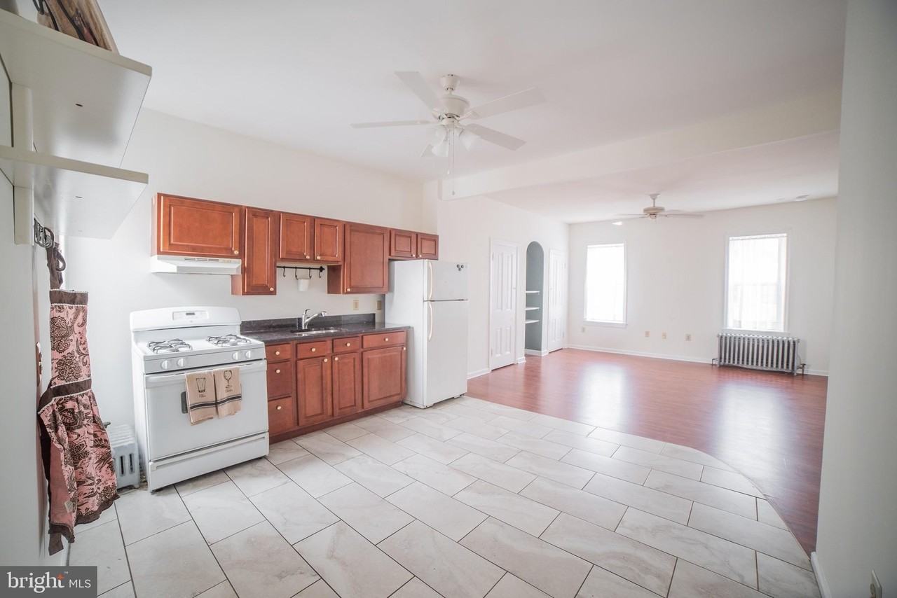 2422 Poplar St Unit 3 - Photo 2 of 24