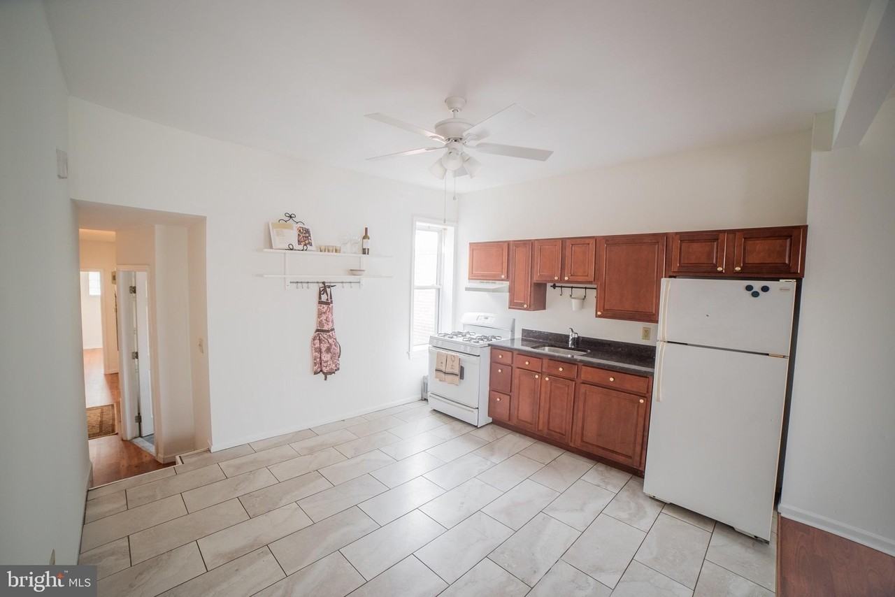 2422 Poplar St Unit 3 - Photo 6 of 24