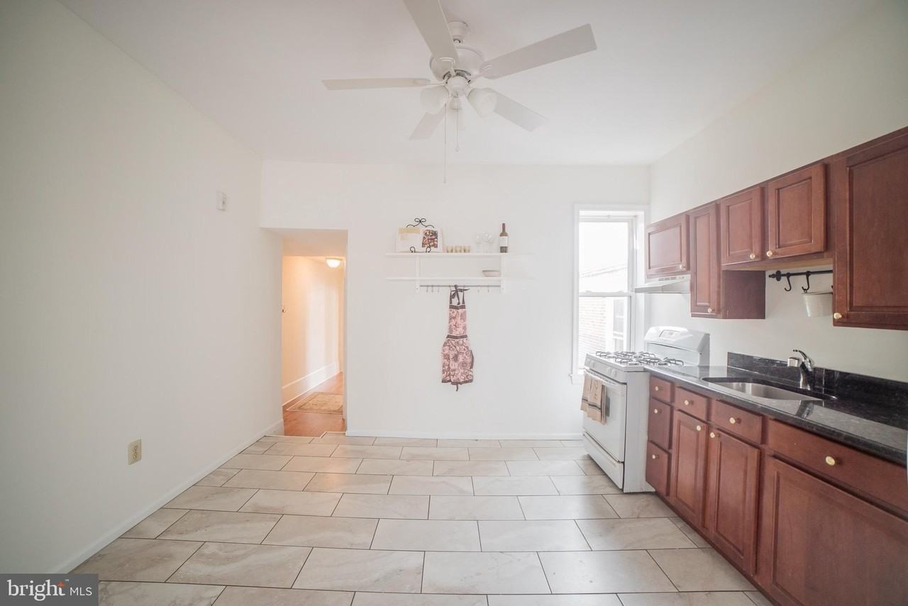 2422 Poplar St Unit 3 - Photo 7 of 24