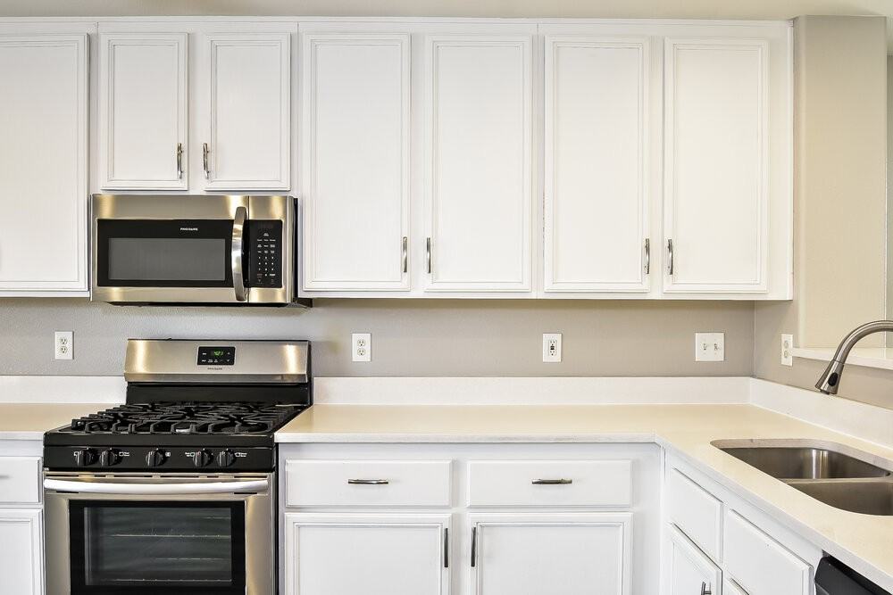 7833 Lovely Pine Pl - Photo 7 of 16