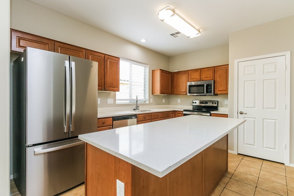 3369 W Yellow Peak Dr - Photo 7 of 17