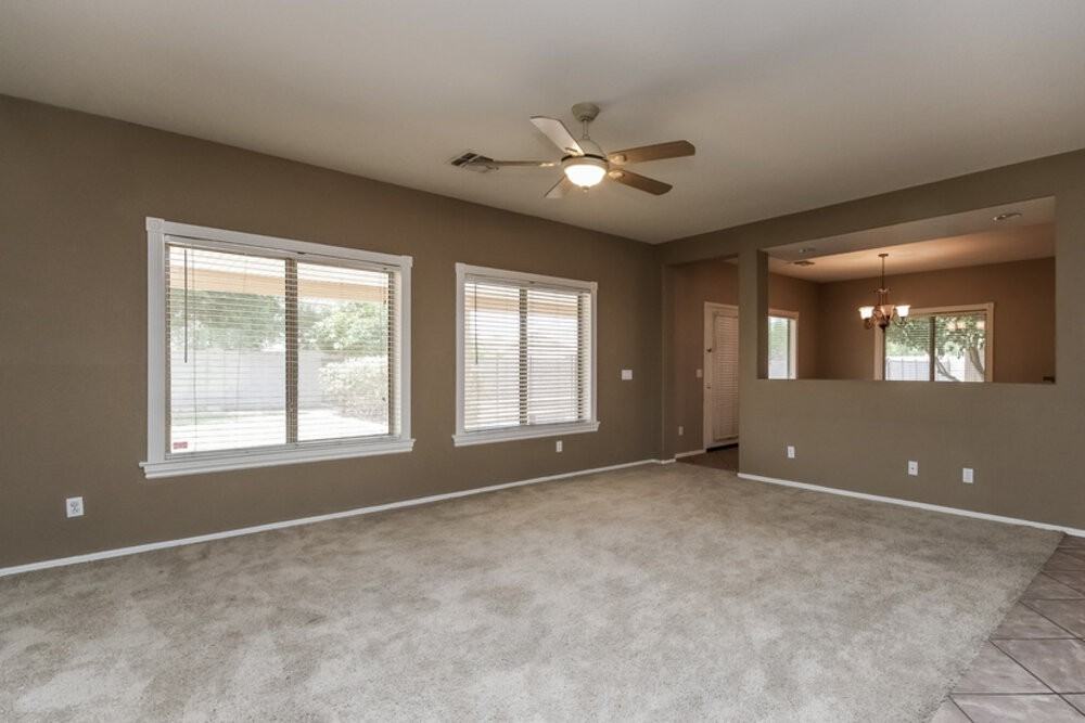 1081 E Horseshoe Dr - Photo 2 of 13