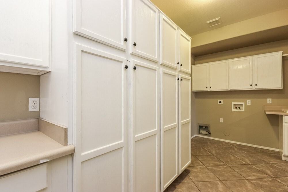 1081 E Horseshoe Dr - Photo 6 of 13