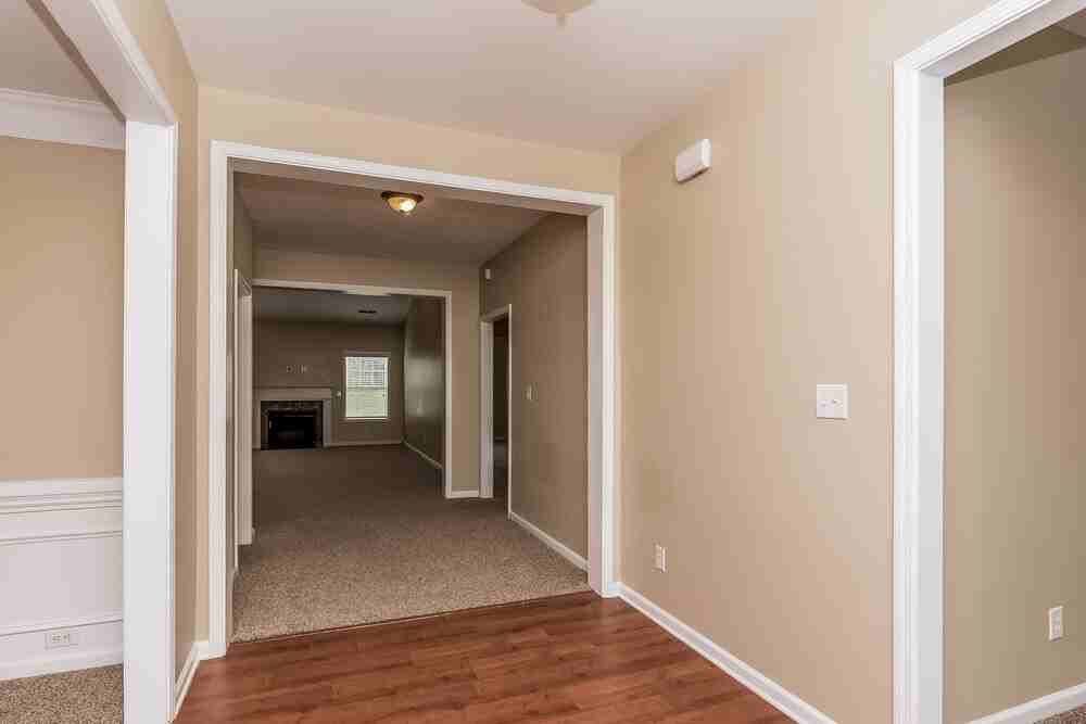 13633 Porter Creek Rd - Photo 3 of 20