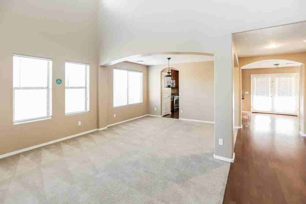 6830 S 44th Ln - Photo 5 of 17