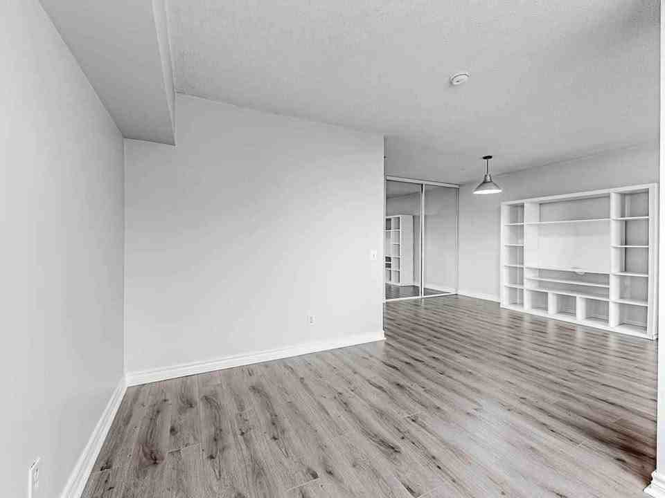 7 Bishop Avenue #801 - Photo 3 of 12