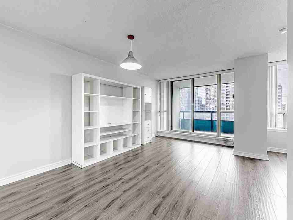 7 Bishop Avenue #801 - Photo 4 of 12