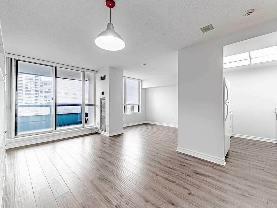 7 Bishop Avenue #801 - Photo 2 of 12