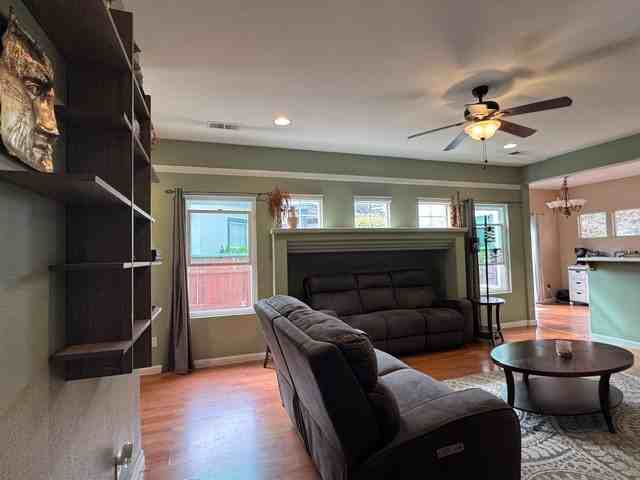 1009 Desert Peach Ct #1 - Photo 3 of 50